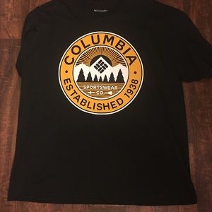 Men’s Columbia shirt